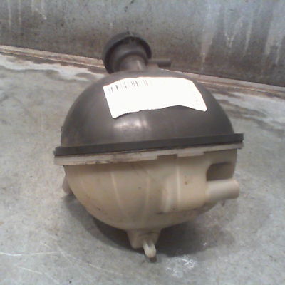 Vase expansion TOYOTA AVENSIS