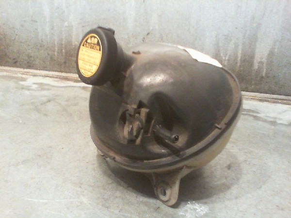 Vase expansion TOYOTA AVENSIS