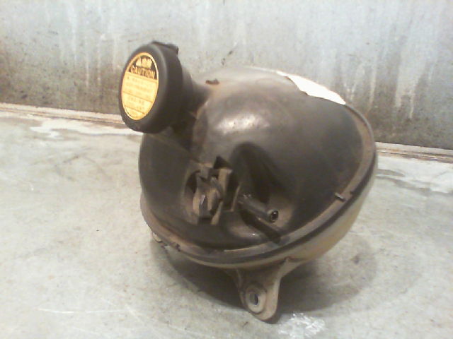 Vase expansion TOYOTA AVENSIS