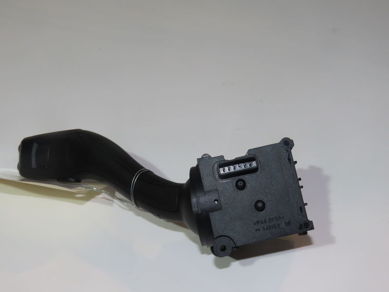 Commande essuie glace Audi A4 B6 Avant (8E5) 1.9 tdi (2001-2004)