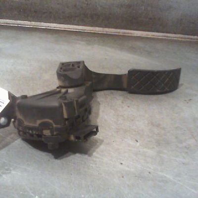 Pedale accelerateur Audi A4 B7 Avant (8ED) 2.5 tdi (2004-2006)