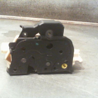 Serrure porte arg Audi A4 B7 Avant (8ED) 2.5 tdi (2004-2006)