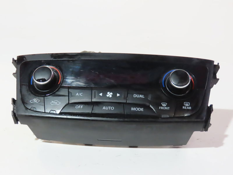 Commande de chauffage Suzuki SX4 S-CROSS (JY) 1.6 ddis (akk 416d) (2013)