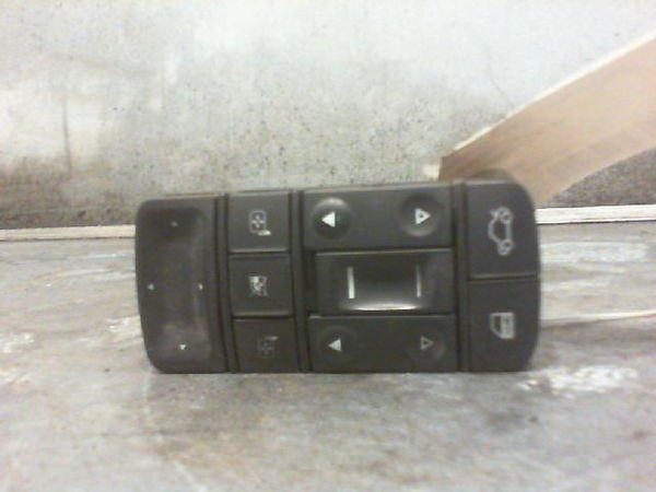 Commande lève-glace porte avant gauche OPEL SIGNUM Phase 1 06-2003--09-2005