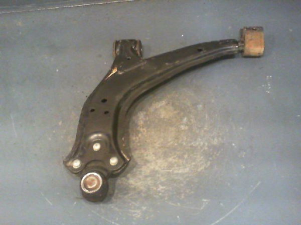 Triangle inf avd Peugeot PARTNER Monospace (5_, G_) 1.9 d (1999-2008) 4 portes