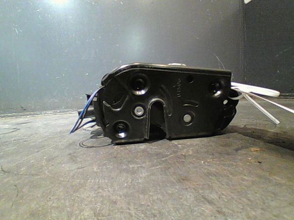 Serrure porte avg MERCEDES VITO