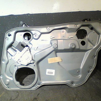 Mecanisme  moteur lève-glace avant droit Seat CORDOBA (6L2) 1.4 tdi (2002-2005)