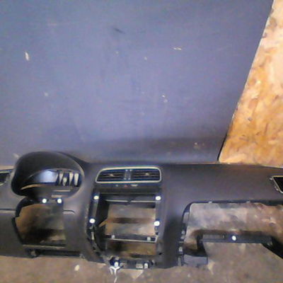 Planche de bord Volkswagen POLO V (6R1, 6C1) 1.2 (2009)