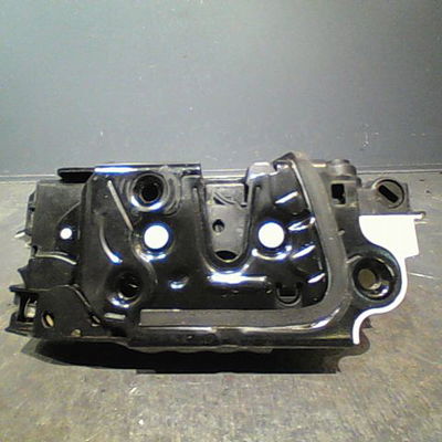 Serrure porte ard Volkswagen GOLF VI (5K1) 1.6 tdi (2009-2012) 5 portes