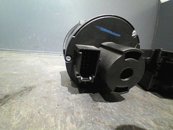Commande eclairage Volkswagen GOLF VI (5K1) 1.6 tdi (2009-2012) 5 portes