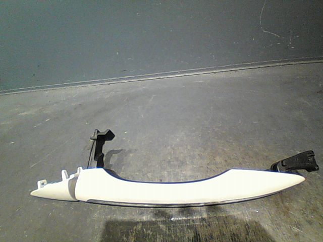 Poignee ext porte ard Hyundai I40 I (VF) 1.7 crdi (2012-2019)
