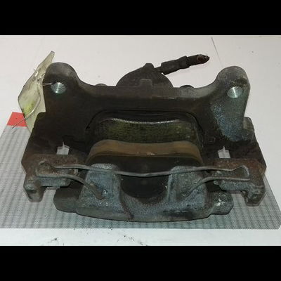Etrier de frein avant droit Audi Q3 (8UB, 8UG) 1.4 tsi (2013-2018)