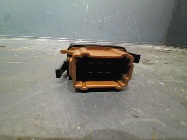 Commande leve-glace porte arrière droite Renault ESPACE IV (JK0-1_) 2.2 dci (jk0h) (2002-2006)