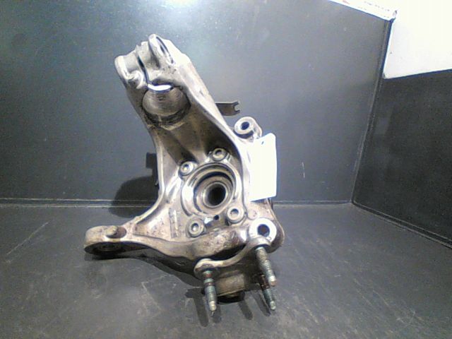 Moyeu avg Volkswagen PASSAT B6 (3C2) 2.0 tdi (2005-2009)