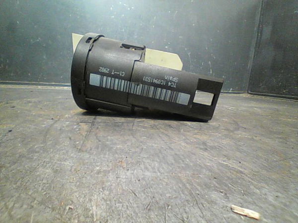 Commande eclairage Volkswagen GOLF IV (1J1) 1.9 tdi 4motion (2000-2005)