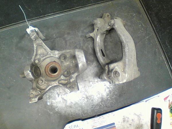 Moyeu avg RENAULT CLIO