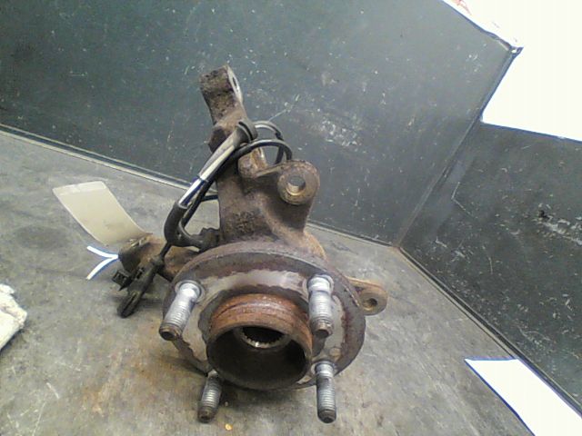 Moyeu avd Ford FIESTA VI (CB1, CCN) 1.4 tdci (2010-2012) 3 portes
