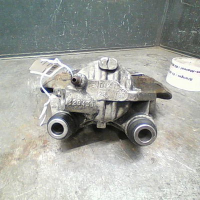 Etrier de frein avant gauche Peugeot 205 II (20A-C) 1.7 diesel (1987-1998)