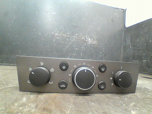 Commande de chauffage Opel VECTRA C GTS (Z02) 1.9 cdti (f68) (2004-2009)
