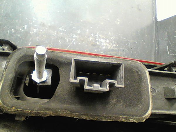 Feu arrière droit Ford FUSION (JU_) 1.6 tdci (2004-2012) 5 portes