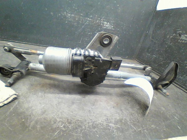 Moteur essuie-glace avant Opel ASTRA H (A04) 1.6 (l48) (2004-2010)