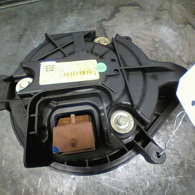 Moteur ventilateur chauffage Audi A4 B6 Avant (8E5) 2.5 tdi quattro (2001-2004)