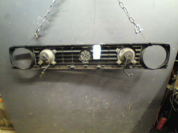 Calandre Volkswagen GOLF II (19E, 1G1) 1.6 td (1989-1991)