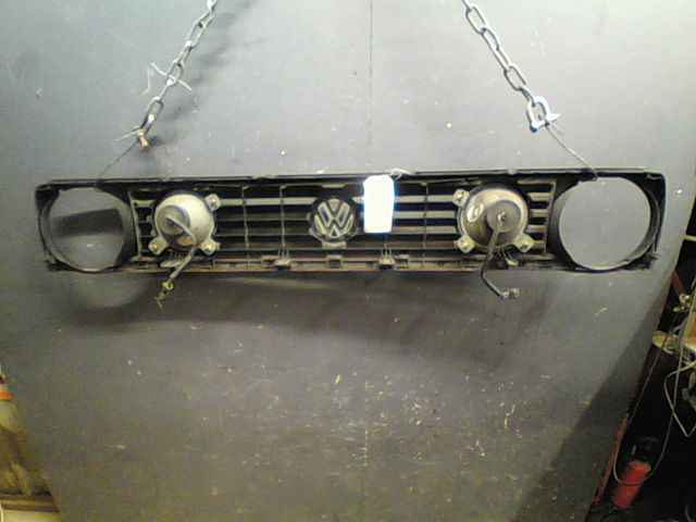 Calandre Volkswagen GOLF II (19E, 1G1) 1.6 td (1989-1991)