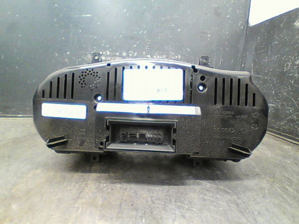 Compteur Seat LEON (1P1) 2.0 tdi (2005-2010)