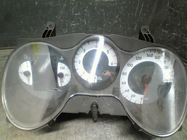 Compteur Seat LEON (1P1) 2.0 tdi (2005-2010)
