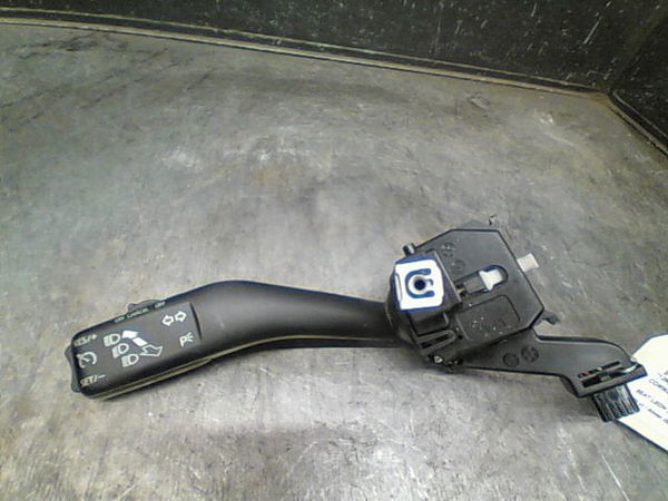 Commande clignotant Seat LEON (1P1) 2.0 tdi (2005-2010)