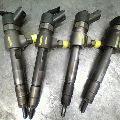 Injecteur Opel VECTRA C Break (Z02) 1.9 cdti (f35) (2004-2009)