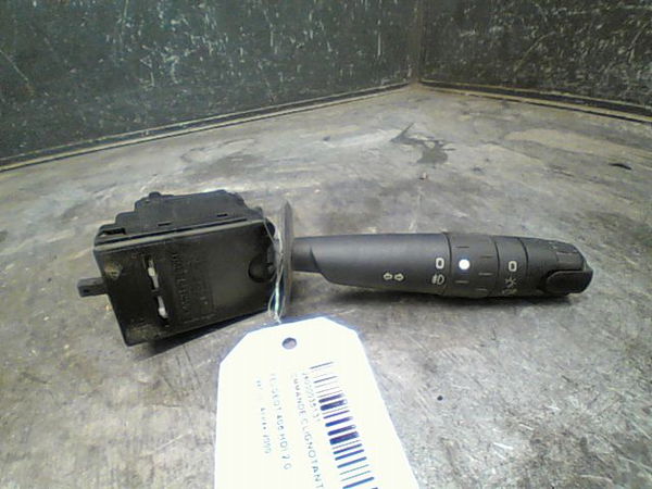 Commande clignotant Peugeot 406 Break (8E-F) 2.0 hdi 90 (1999-2004)