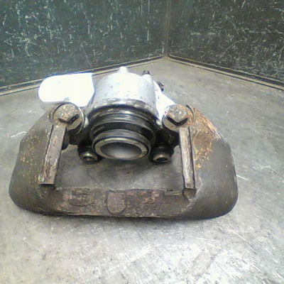Etrier de frein avant gauche Peugeot 405 II (4B) 1.6 (1992-1995)