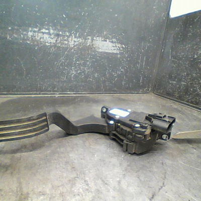 Pedale accelerateur Ford FUSION (JU_) 1.4 tdci (2002-2012) 5 portes