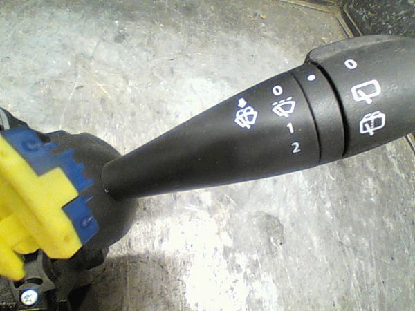 Bloc commodos Renault TWINGO III (BCM_, BCA_) 0.9 tce 95 (2019)