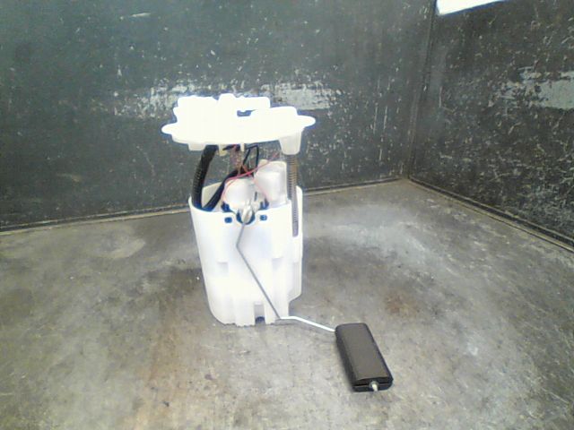 Pompe à carburant immergée Renault TWINGO III (BCM_, BCA_) 0.9 tce 95 (2019)