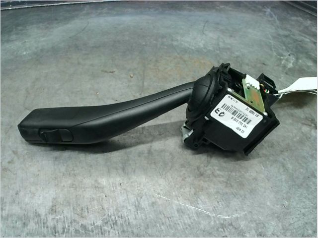 Commande clignotant Volkswagen GOLF VI (5K1) 1.4 tsi (2008-2012)