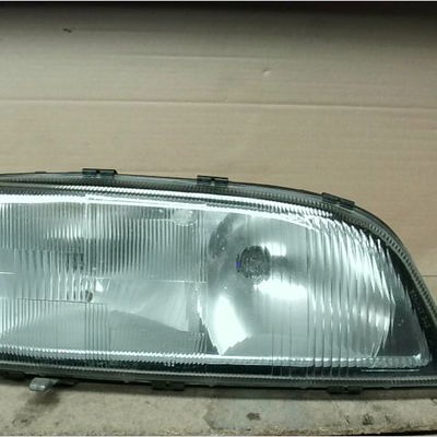 Phare droit Volvo S70 (874) 2.4 (1997-2000)
