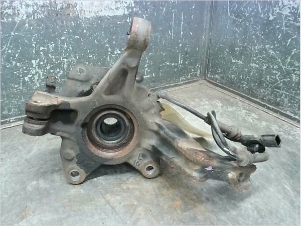 Moyeu avg RENAULT CLIO IV