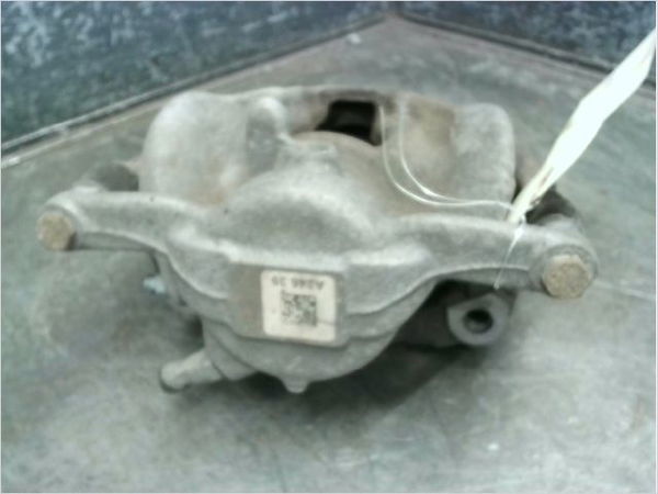 Etrier de frein avant gauche Mercedes-benz CLASSE A (W176) A 200 cdi - d (176.008) (2014-2018)