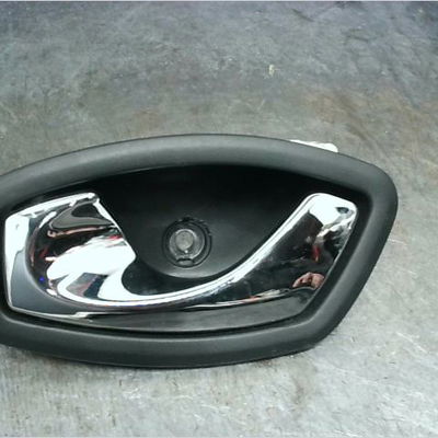 Poignee int porte arg Renault CAPTUR I (J5_, H5_) 0.9 tce 90 (2013) 5 portes