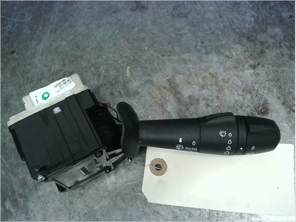 Commande essuie glace Renault CAPTUR I (J5_, H5_) 0.9 tce 90 (2013) 5 portes