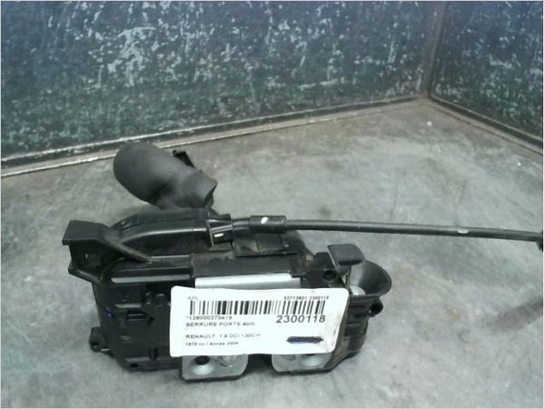 Serrure porte avg Renault MEGANE III 3-5 portes (BZ0-1_, B3_) 1.9 dci (bz0n, bz0j) (2008)