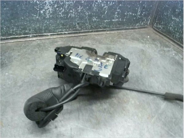 Serrure porte avg Renault MEGANE III 3-5 portes (BZ0-1_, B3_) 1.9 dci (bz0n, bz0j) (2008)