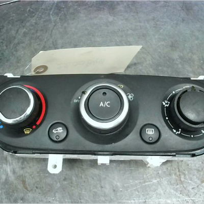Commande de chauffage Renault CLIO IV (BH_) 1.5 dci 75 (2012) 5 portes