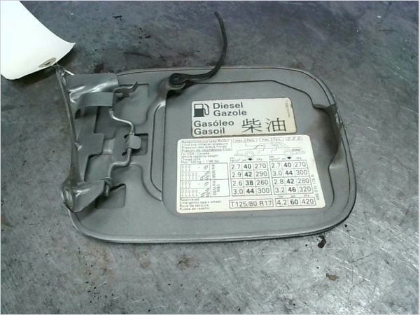 Portillon carburant aile ard Audi A6 C5 (4B2) 2.5 tdi quattro (1997-2005)