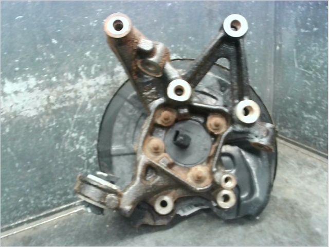 Moyeu ard Opel SIGNUM 3-5 portes (Z03) 1.9 cdti (f48) (2004-2008) 5 portes