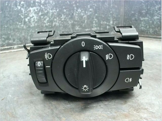 Commande eclairage Bmw 1 (E81) 116 i (2007-2011)