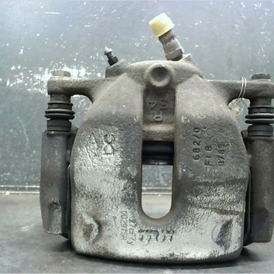 Etrier de frein avant droit Renault KANGOO Express (FW0-1_) 1.5 dci 110 (fw06, fw12) (2013)